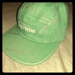Supreme. Deadstock